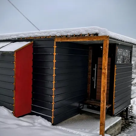 Stammhaus In Den Bergen Ledinci