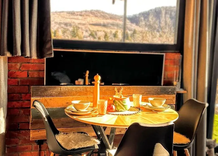 Stammhaus In Den Bergen Ledinci